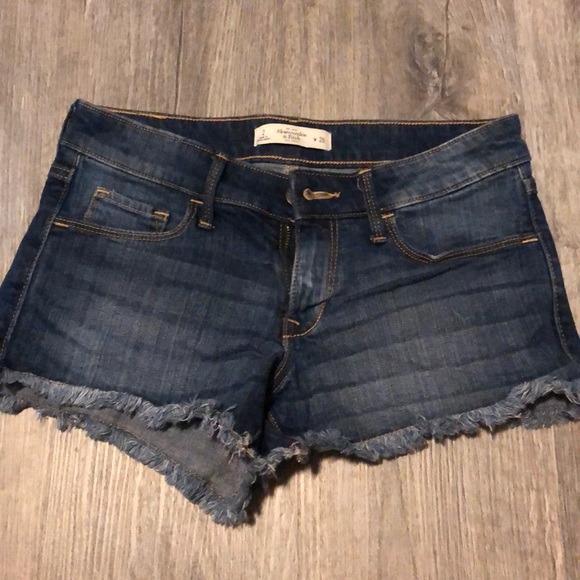 Abercrombie & Fitch Shorts - Picture 1 of 3